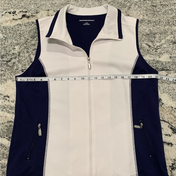 Allison Daley, size m, made in Cambodia - Picture 10 of 12